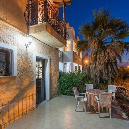 Yiannis With Sea View 10 Apartment